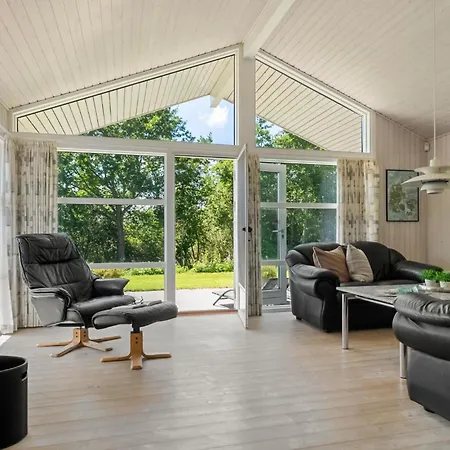 Awesome Home In Haderslev With Kitchen *