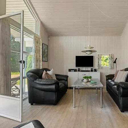 Three-bedroom In Dom wakacyjny